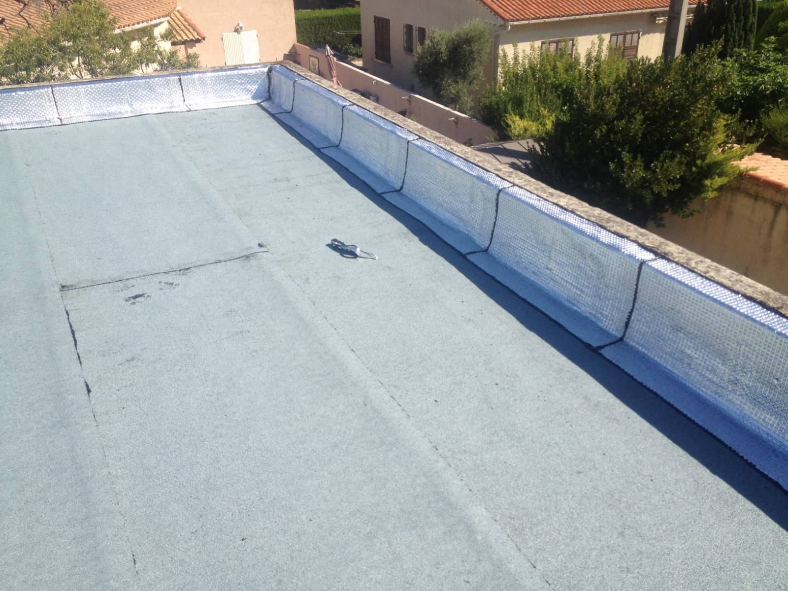 Choisir la bonne étanchéité de ma toiture terrasse (toit plat) sur Aix ? - Rénovation toiture et ...