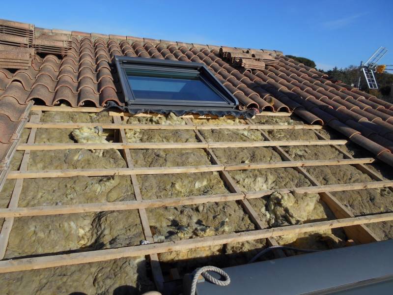 Préparation pose fenêtres de toit Velux Lambesc 