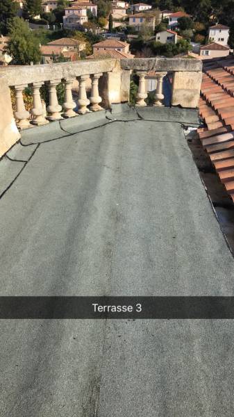 étanchéité de balcon sur toiture à Marseille - réparation et réfection de couverture de toiture par couvreur qualifié  