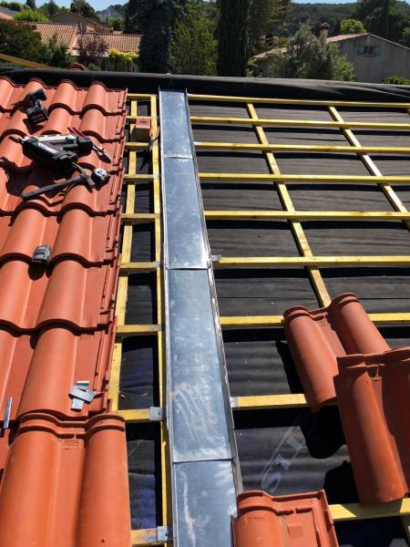 Rénovation et Isolation de Toiture à Bouc Bel-Air par un Artisan Couvreur Zingueur qualifié