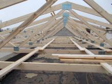 Notre zone d'activité pour ce service Charpentier couvreur Istres 13800 Bouches-du-Rhône : rénovation et entretien de charpentes par des professionnels expérimentés